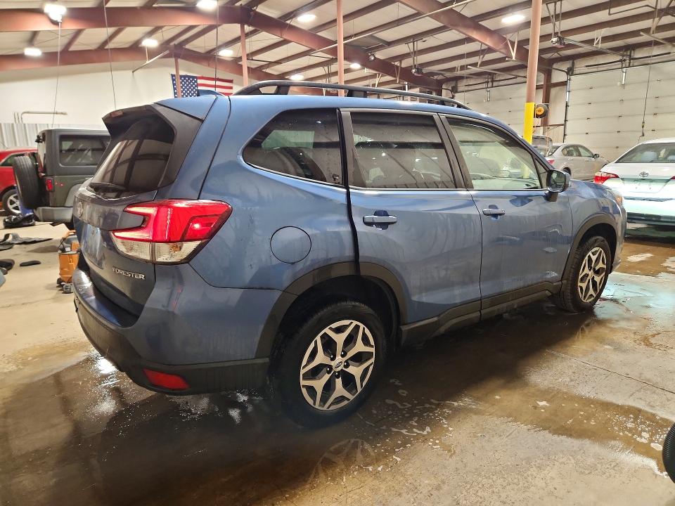 69287096 :رقم المزاد ، JF2SKAEC0NH418578 vin ، 2022 Subaru Forester مزاد بيع
