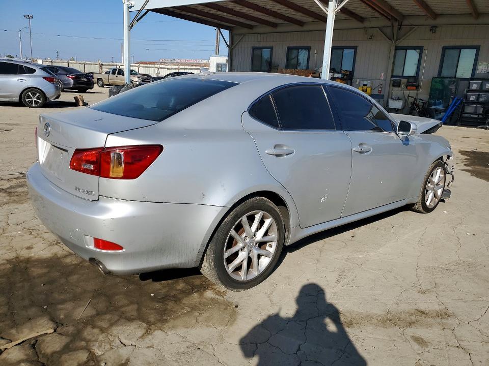 2011 Lexus Is 250 მანქანა იყიდება აუქციონზე, vin: JTHBF5C25B5150563, აუქციონის ნომერი: 69636856