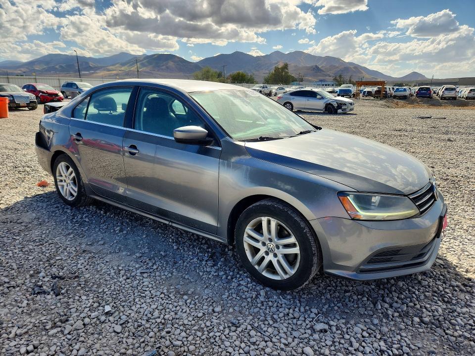 Aukcja sprzedaży 2017 Volkswagen Jetta, vin: 3VW2B7AJ5HM313585, numer aukcji: 69361756