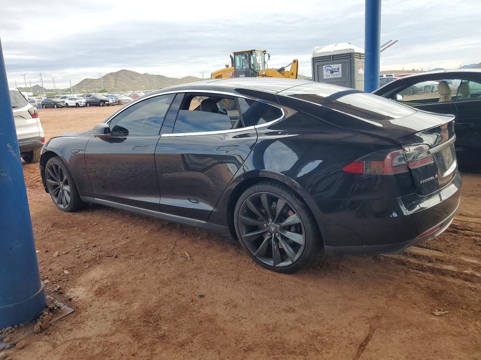 Продаж на аукціоні авто 2015 Tesla Model S, vin: 5YJSA1E21FF102519, номер лоту: 69757856