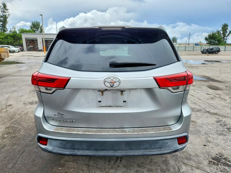 Продаж на аукціоні авто 2017 Toyota Highlander, vin: 5TDZARFH6HS025046, номер лоту: 70050626