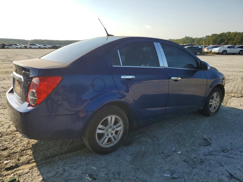 69819726 :رقم المزاد ، 1G1JD5SH0D4215958 vin ، 2013 Chevrolet Sonic مزاد بيع