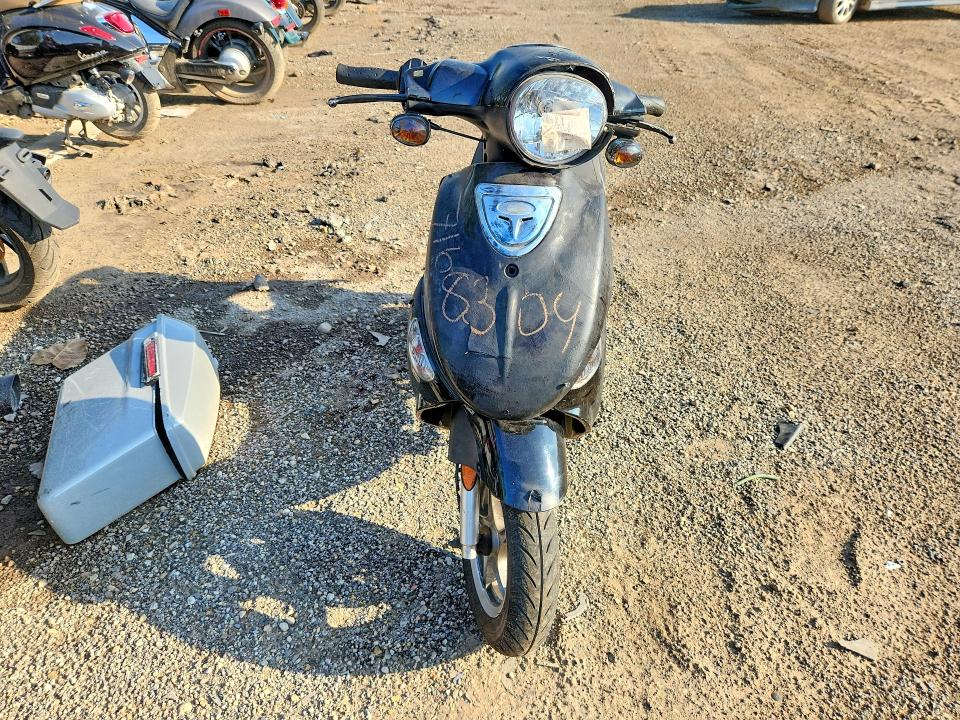 67306726 :رقم المزاد ، RFVPAP5A3P1134307 vin ، 2023 Genuine Scooter Co. Buddy مزاد بيع
