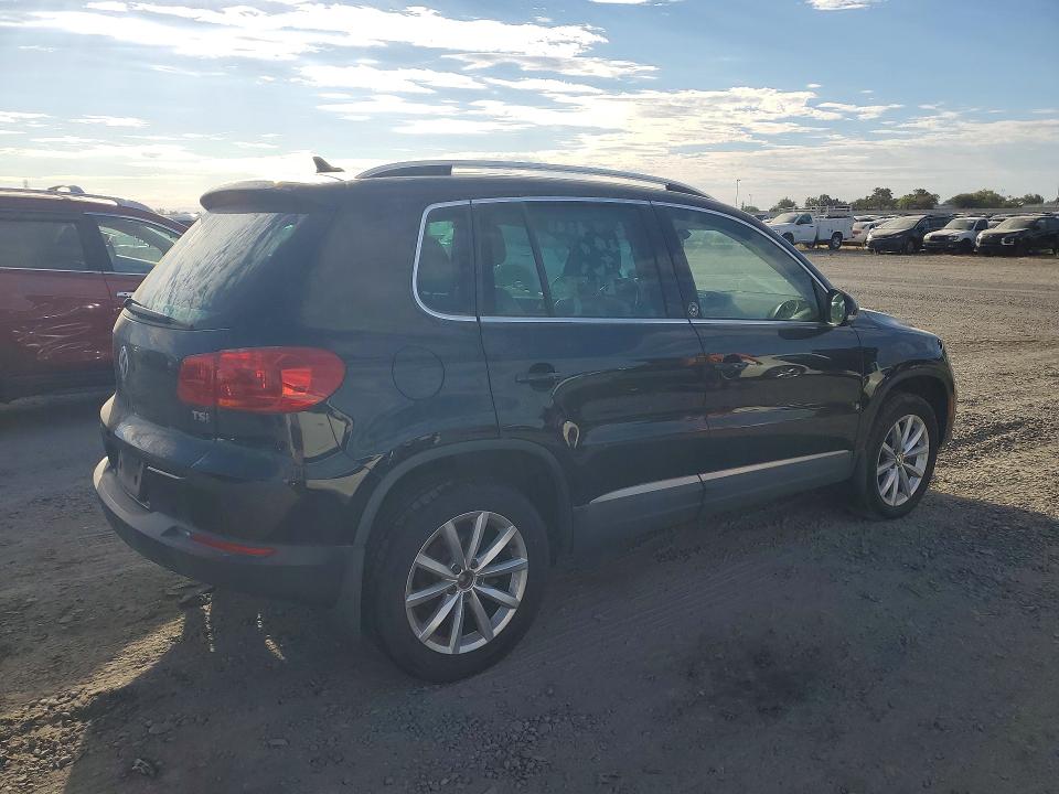 Aukcja sprzedaży 2017 Volkswagen Tiguan, vin: WVGSV7AX0HK016693, numer aukcji: 68177266
