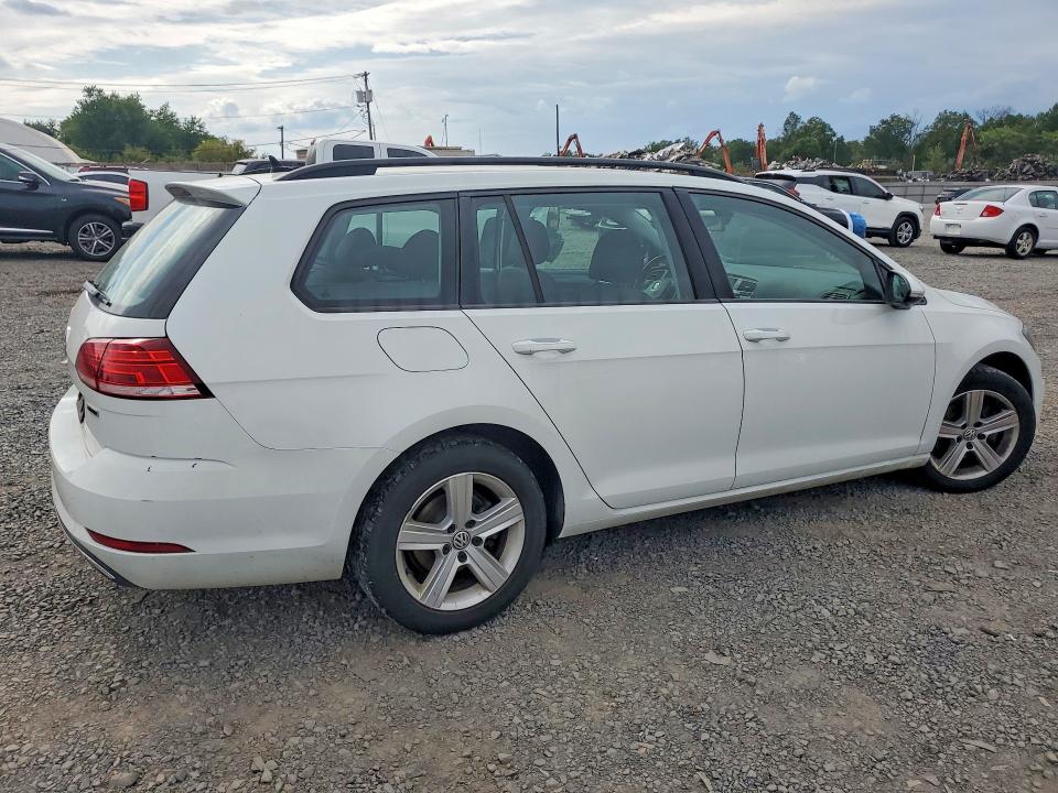 67900086 :رقم المزاد ، 3VW117AU9KM521324 vin ، 2019 Volkswagen Golf Sportwagen مزاد بيع