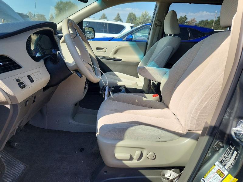 67917746 :رقم المزاد ، 5TDKK3DC0ES499492 vin ، 2014 Toyota Sienna مزاد بيع