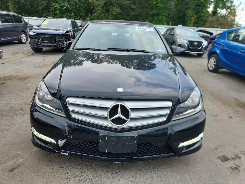 Продаж на аукціоні авто 2013 Mercedes-benz C, vin: WDDGF8ABXDR262384, номер лоту: 69302656