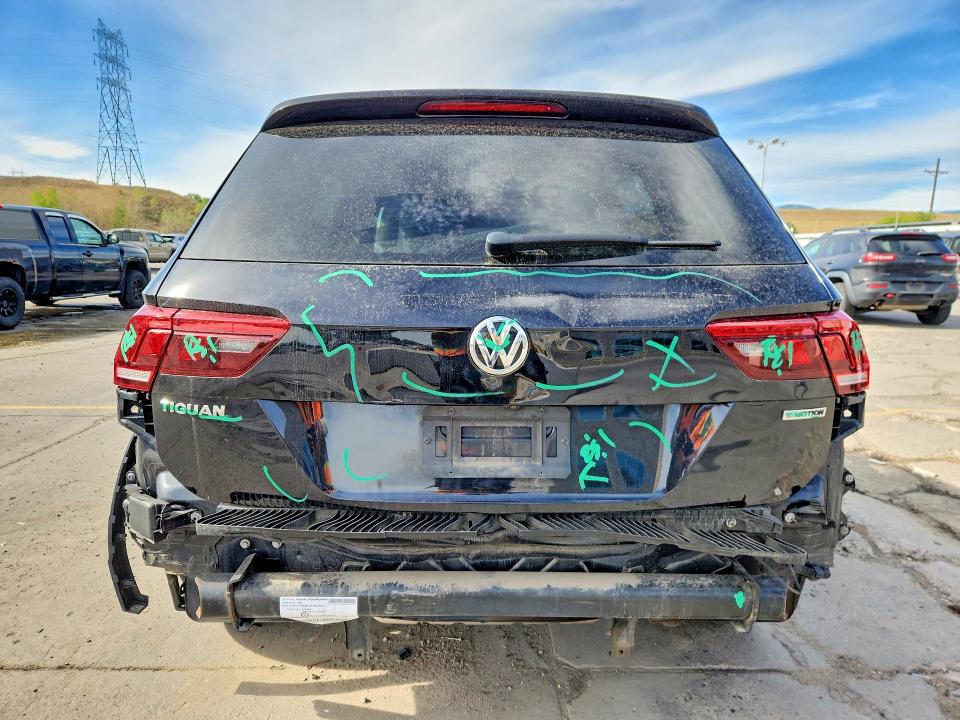 69338096 :رقم المزاد ، 3VV0B7AX4KM095808 vin ، 2019 Volkswagen Tiguan مزاد بيع