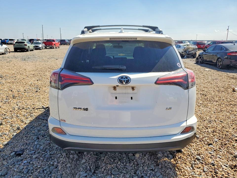 68427406 :رقم المزاد ، 2T3ZFREV0GW306071 vin ، 2016 Toyota Rav4 مزاد بيع