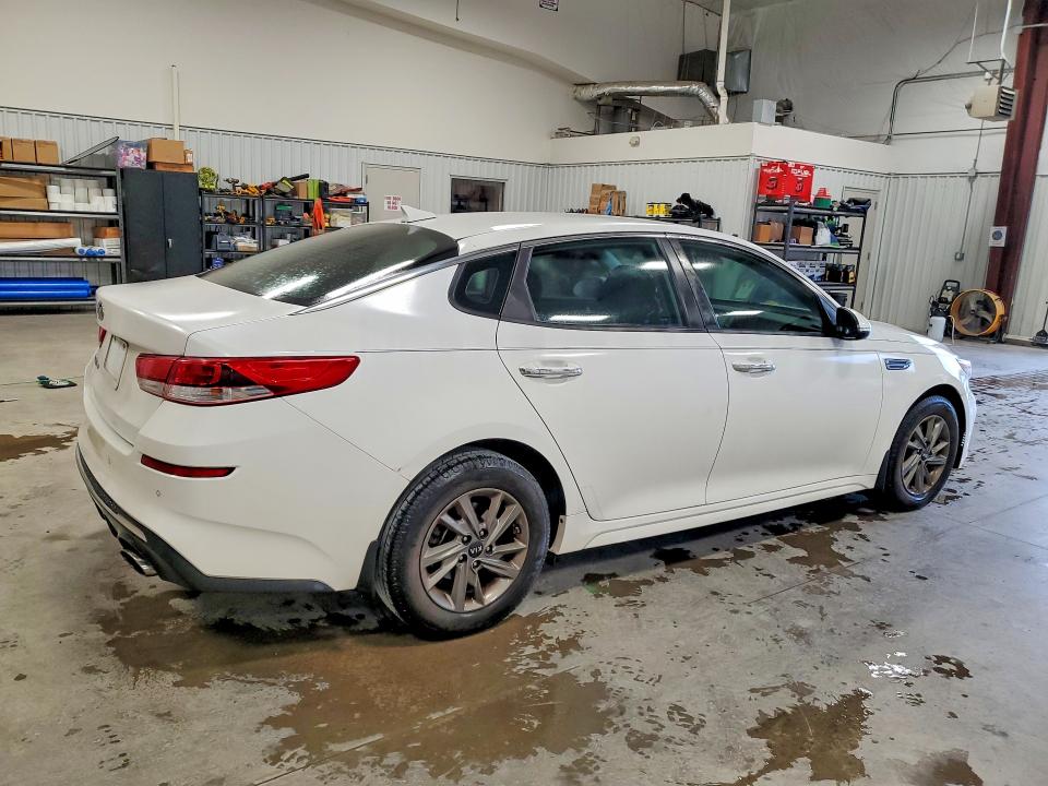 Auction sale of the 2019 Kia Optima, vin: 5XXGT4L30KG282693, lot number: 70148396