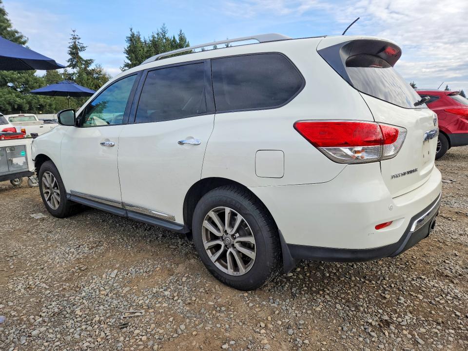 2015 Nissan Pathfinder მანქანა იყიდება აუქციონზე, vin: 5N1AR2MM2FC702634, აუქციონის ნომერი: 70367946