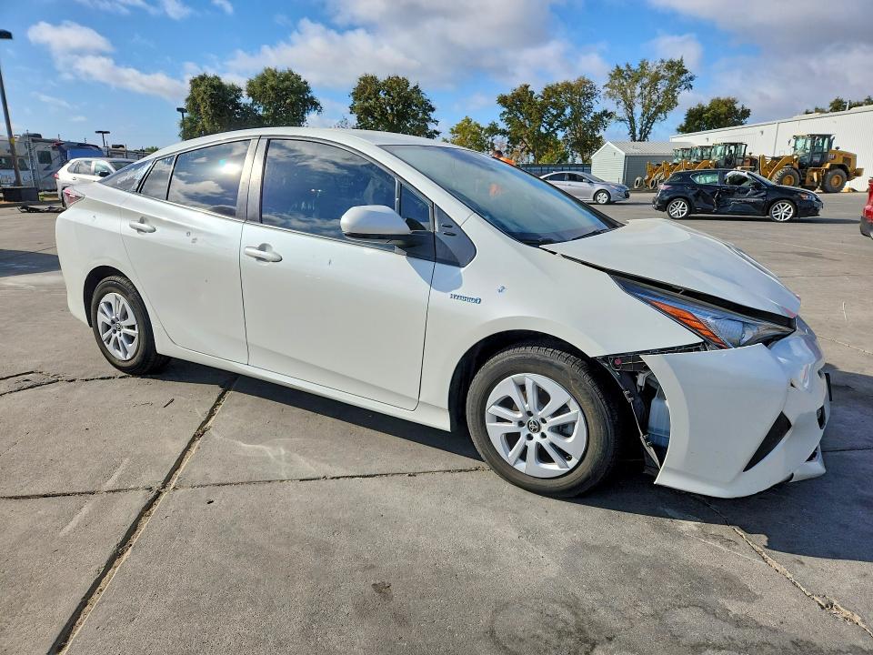 2017 Toyota Prius მანქანა იყიდება აუქციონზე, vin: JTDKBRFU8H3031931, აუქციონის ნომერი: 67209366