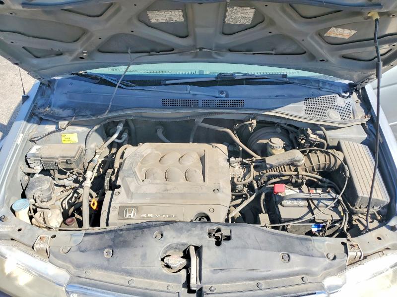 70441206 :رقم المزاد ، 2HKRL18611H531371 vin ، 2001 Honda Odyssey مزاد بيع