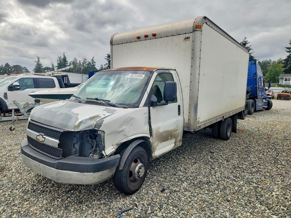 68233906 :رقم المزاد ، 1GBJG31UX71104846 vin ، 2007 Chevrolet Exp G3500 مزاد بيع