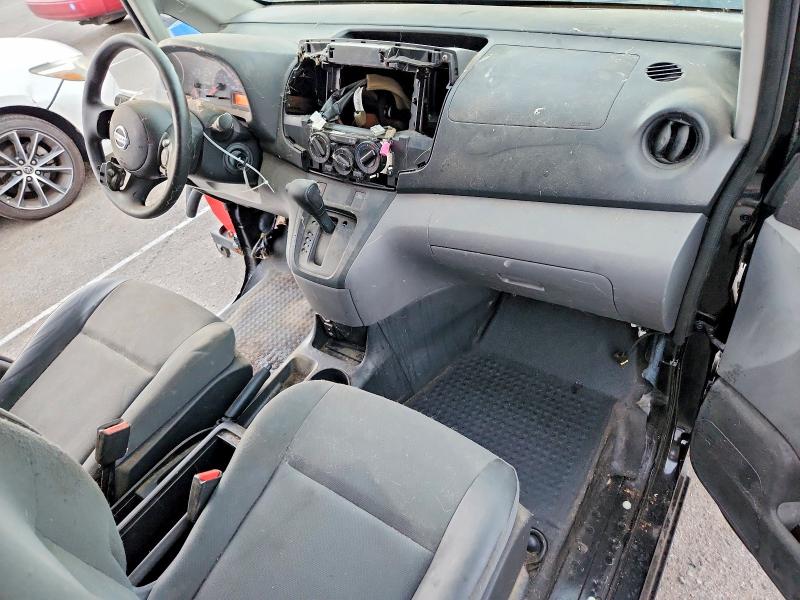 69402666 :رقم المزاد ، 3N6CM0KN5FK729782 vin ، 2015 Nissan Nv200 مزاد بيع