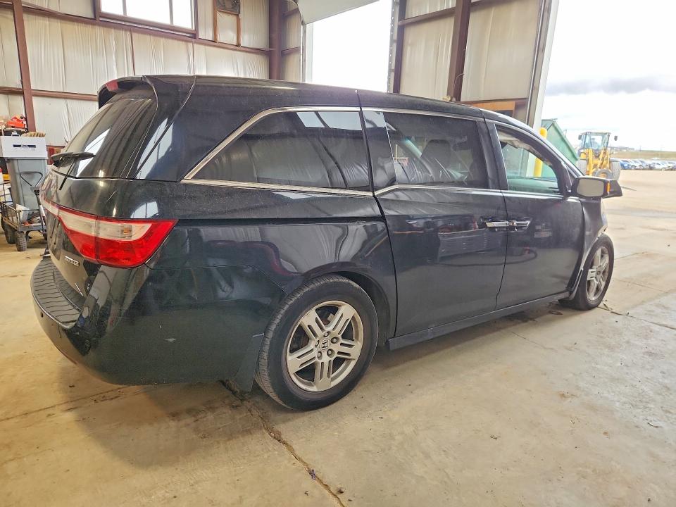 68088976 :رقم المزاد ، 5FNRL5H93DB505388 vin ، 2013 Honda Odyssey مزاد بيع