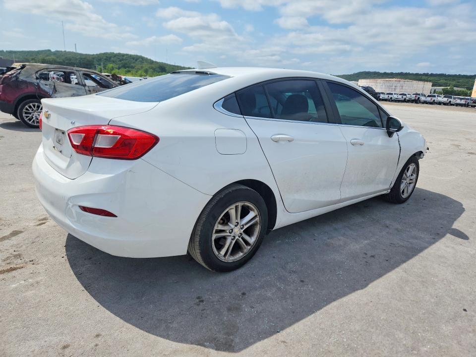 2018 Chevrolet Cruze მანქანა იყიდება აუქციონზე, vin: 1G1BE5SM2J7104384, აუქციონის ნომერი: 69883996