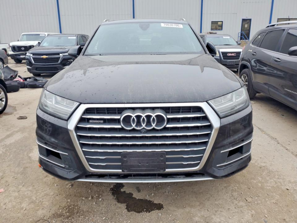 2017 Audi Q7 მანქანა იყიდება აუქციონზე, vin: WA1VAAF70HD017957, აუქციონის ნომერი: 70030106
