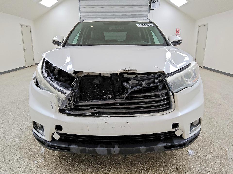 Продаж на аукціоні авто 2015 Toyota Highlander, vin: 5TDDKRFHXFS162379, номер лоту: 70840296