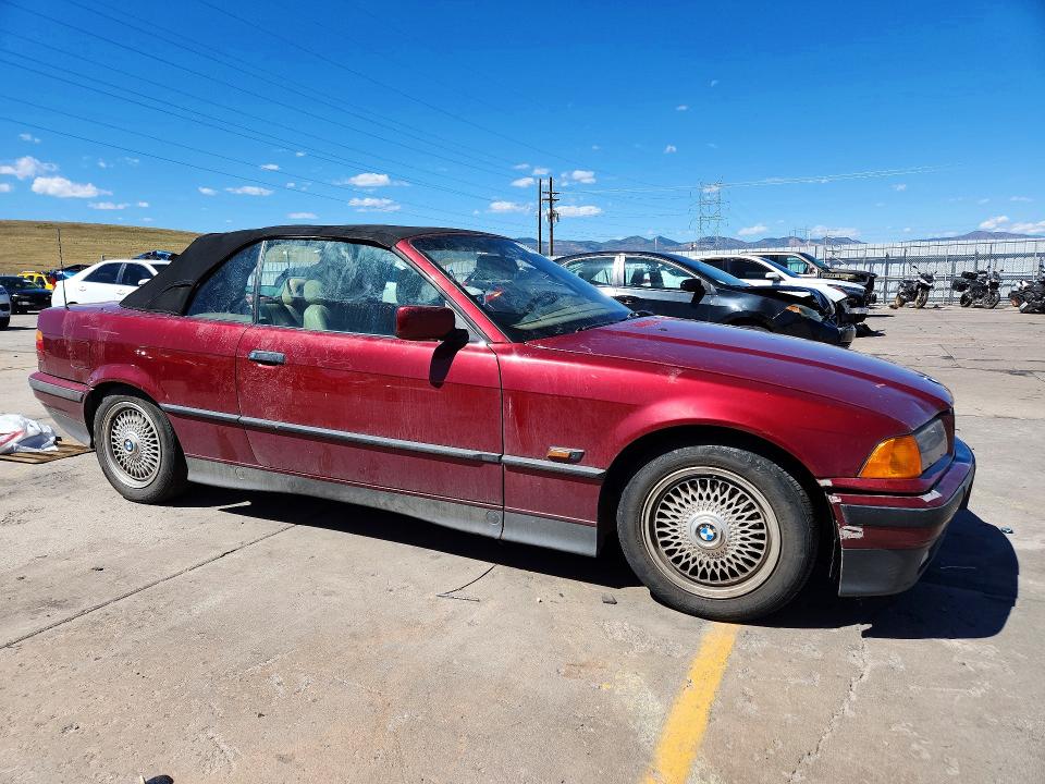 67567736 :رقم المزاد ، WBABJ6326RJD36572 vin ، 1994 Bmw 325 مزاد بيع