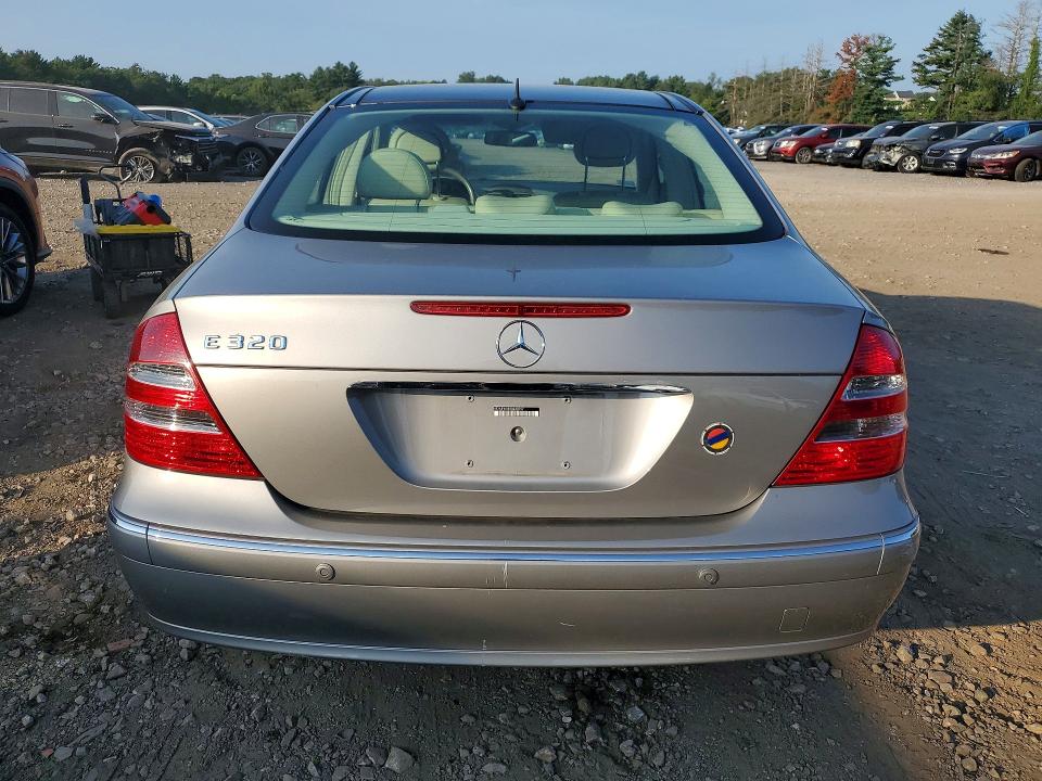 66803766 :رقم المزاد ، WDBUF65J84A468397 vin ، 2004 Mercedes-benz E مزاد بيع