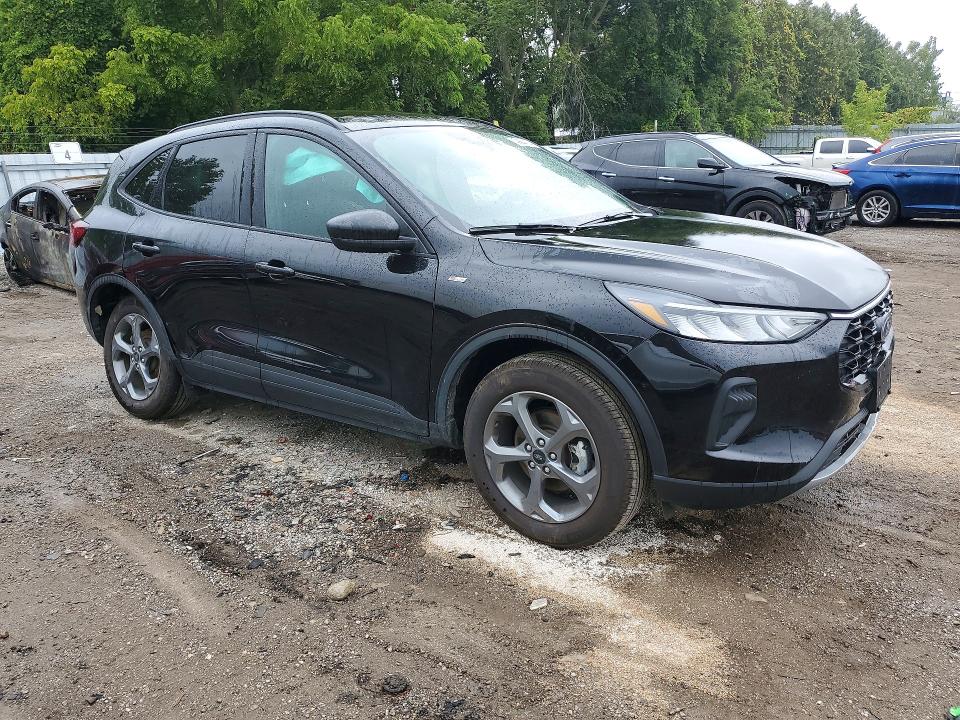 2026 Ford Escape მანქანა იყიდება აუქციონზე, vin: 1FMCU9MN4TUA28100, აუქციონის ნომერი: 68644356