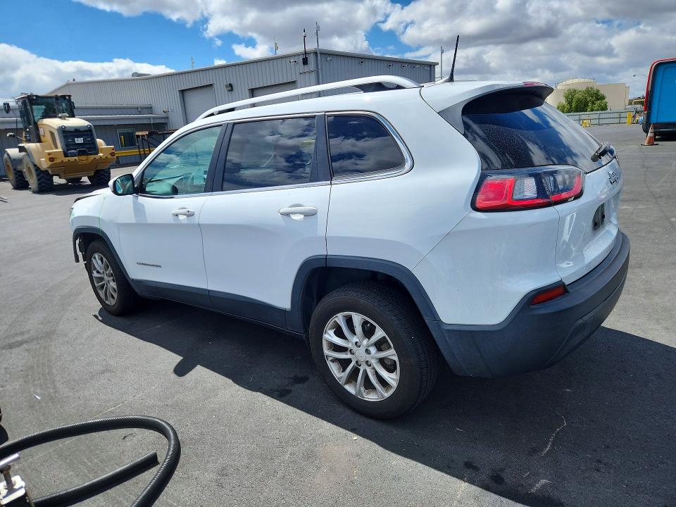 67517666 :رقم المزاد ، 1C4PJLCB2KD247171 vin ، 2019 Jeep Cherokee مزاد بيع
