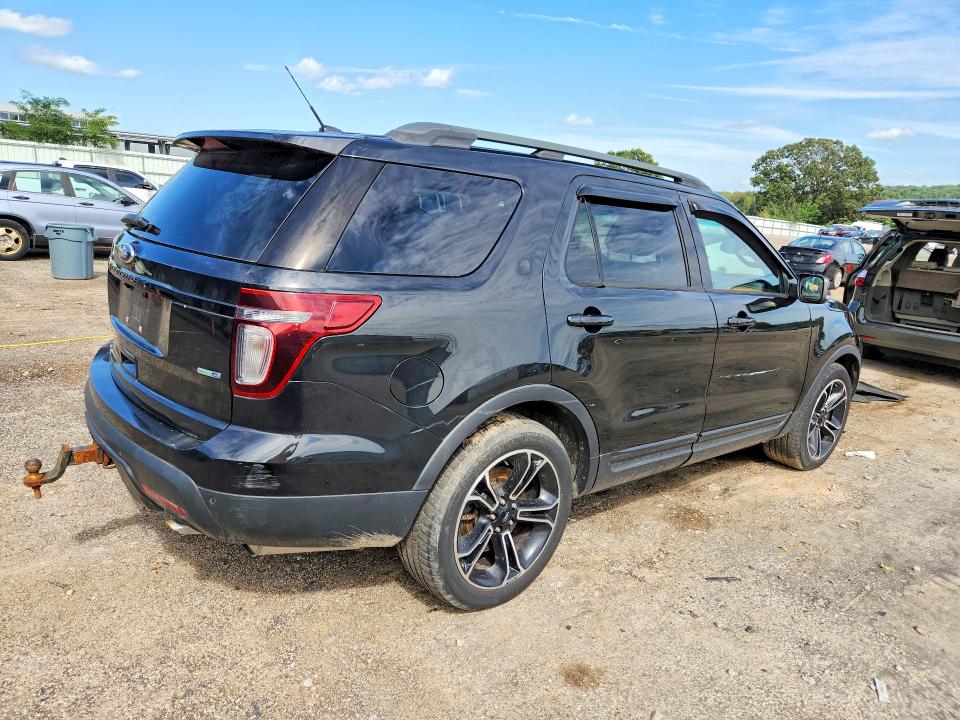 Продажа на аукционе авто 2015 Ford Explorer, vin: 1FM5K8GT4FGA11108, номер лота: 68389916