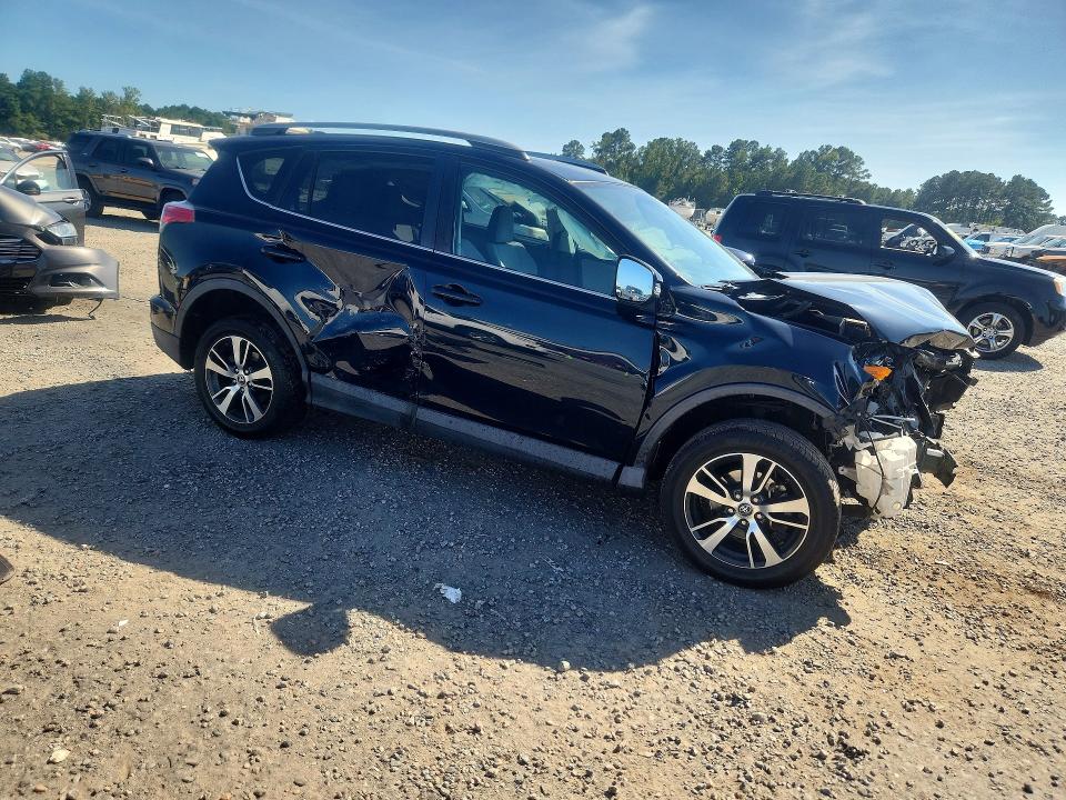 2017 Toyota Rav4 მანქანა იყიდება აუქციონზე, vin: 2T3WFREV6HW383645, აუქციონის ნომერი: 69236116