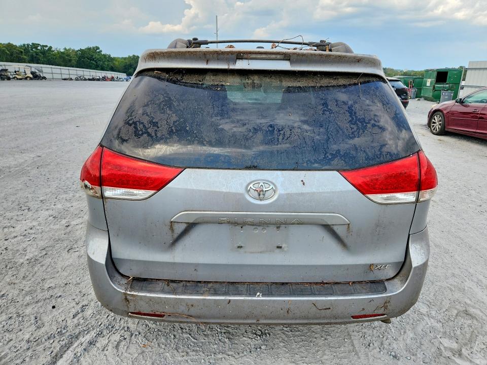 2012 Toyota Sienna მანქანა იყიდება აუქციონზე, vin: 5TDYK3DC4CS219841, აუქციონის ნომერი: 69909086