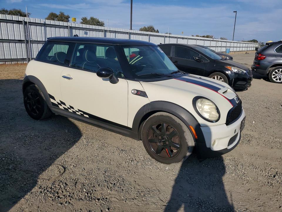 Продажа на аукционе авто 2009 Mini Cooper, vin: WMWMF73509TW82631, номер лота: 69987616