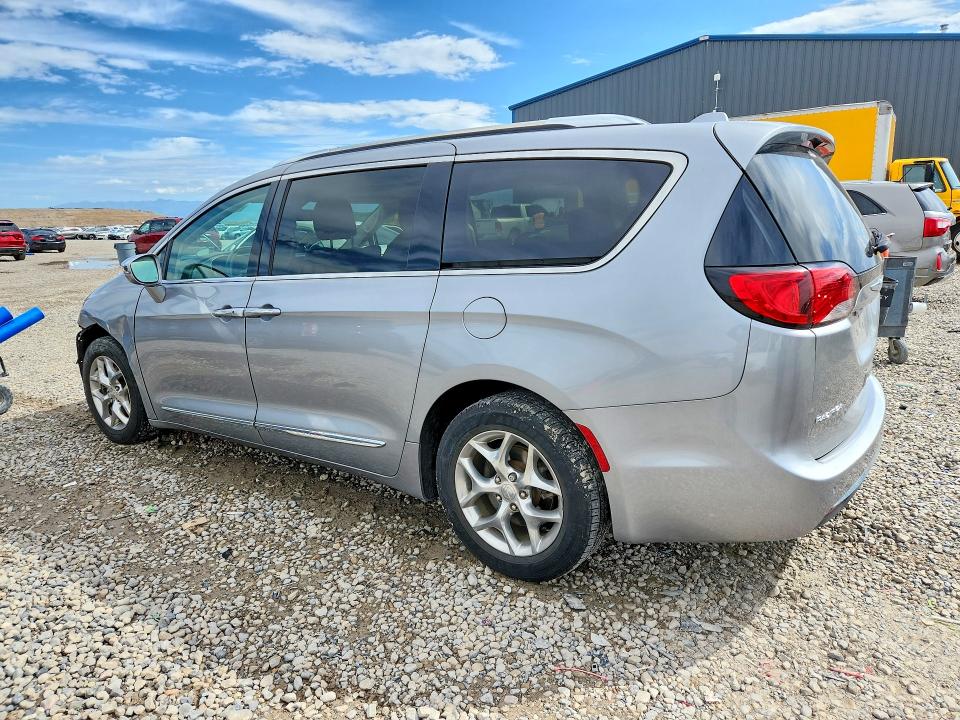 67350616 :رقم المزاد ، 2C4RC1GG4KR657447 vin ، 2019 Chrysler Pacifica مزاد بيع