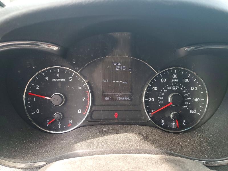 67502016 :رقم المزاد ، 3KPFK4A78JE250876 vin ، 2018 Kia Forte مزاد بيع