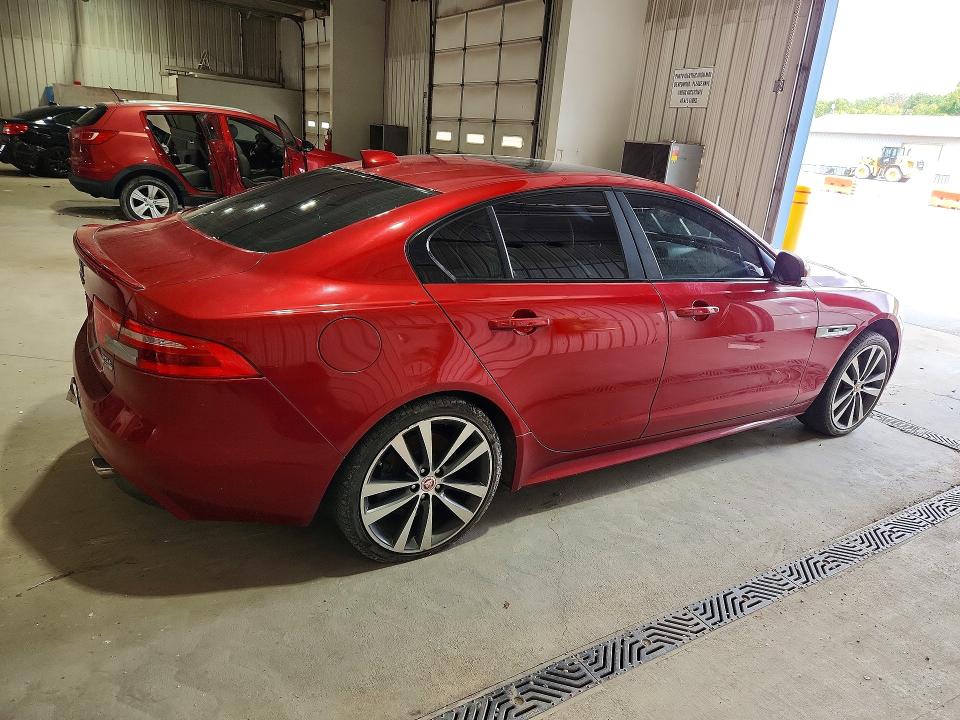 Продаж на аукціоні авто 2017 Jaguar Xe, vin: SAJAL4BV8HA949623, номер лоту: 68344166