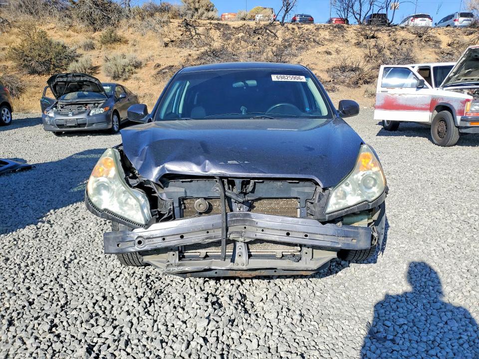 2010 Subaru Legacy მანქანა იყიდება აუქციონზე, vin: 4S3BMBH66A3217635, აუქციონის ნომერი: 69825906