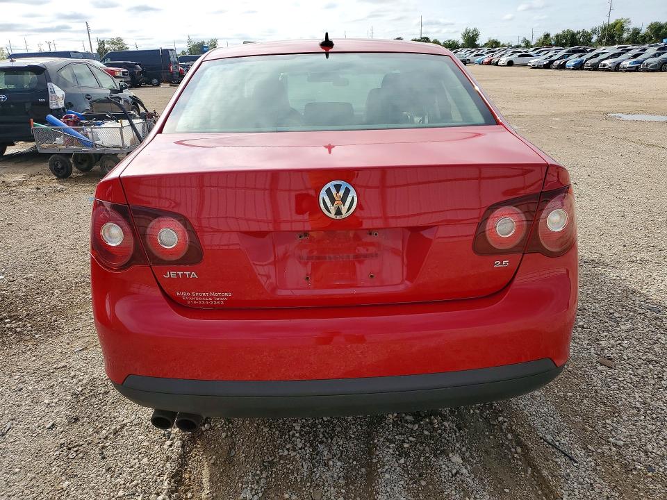 69637126 :رقم المزاد ، 3VWRM71KX9M054403 vin ، 2009 Volkswagen Jetta مزاد بيع