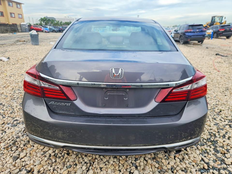 70095996 :رقم المزاد ، 1HGCR2F37HA291832 vin ، 2017 Honda Accord مزاد بيع