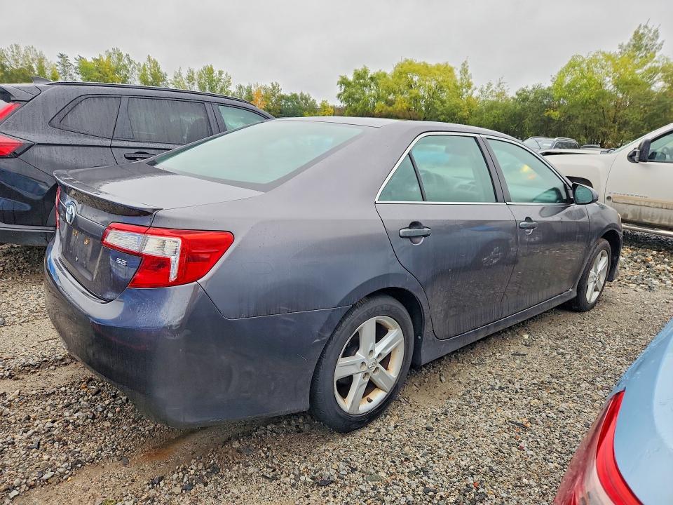 70247196 :رقم المزاد ، 4T1BF1FK4DU717131 vin ، 2013 Toyota Camry مزاد بيع