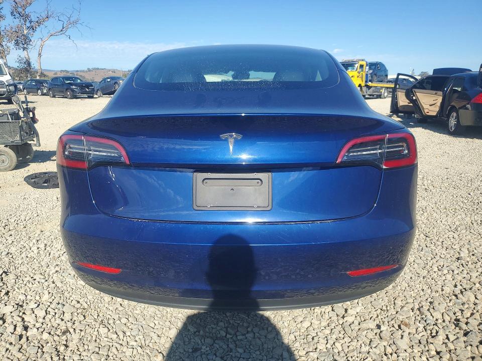 68385136 :رقم المزاد ، 5YJ3E1EAXPF404067 vin ، 2023 Tesla Model 3 مزاد بيع