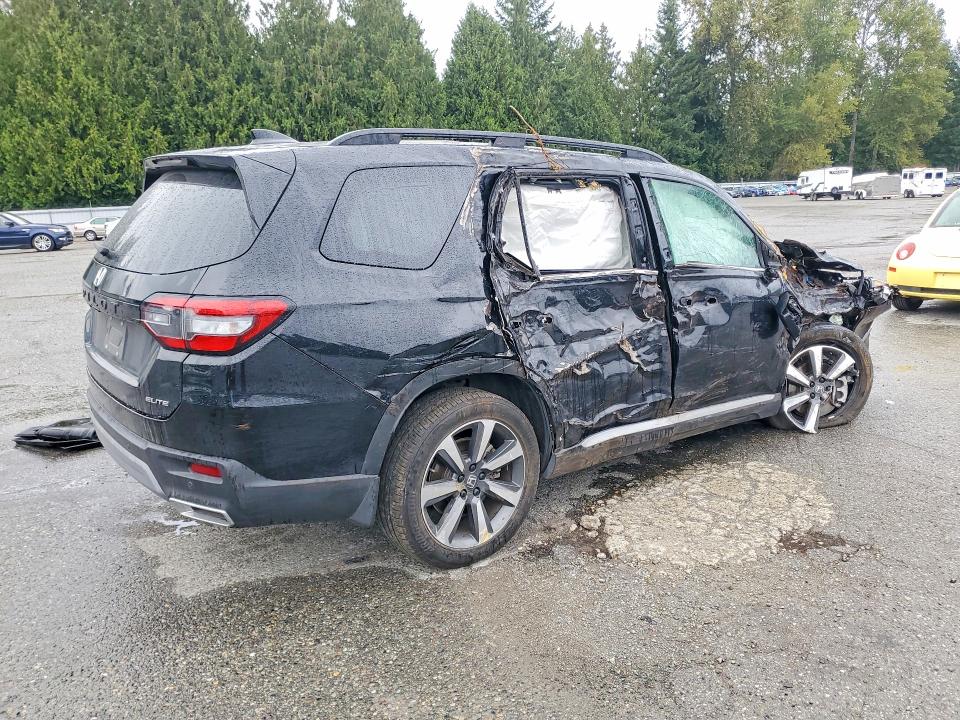 Продажа на аукционе авто 2023 Honda Pilot, vin: 5FNYG1H84PB040222, номер лота: 69819146