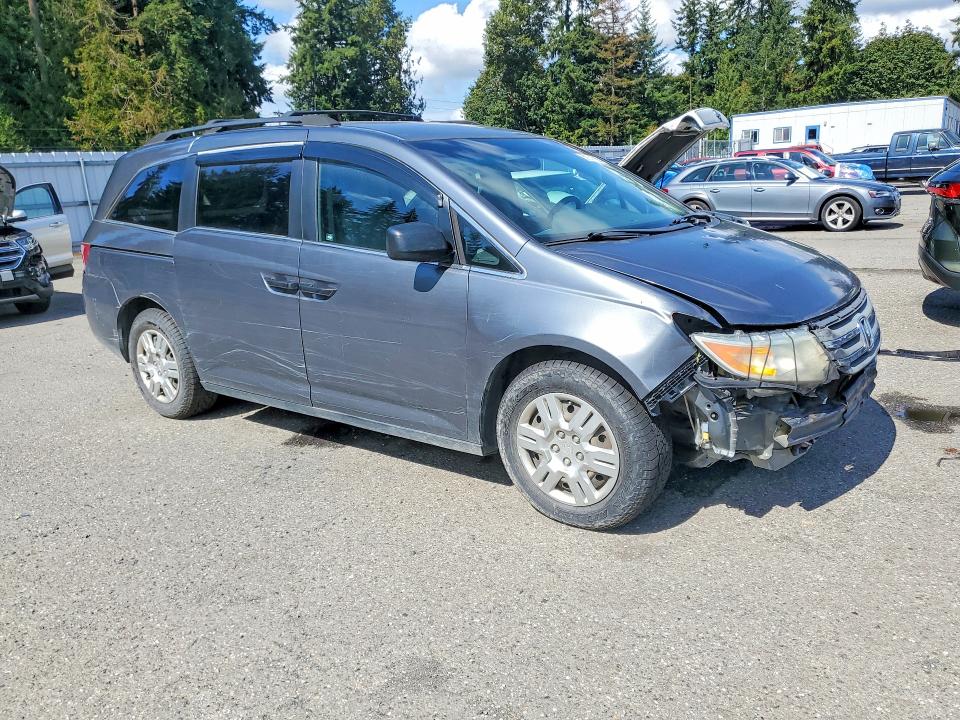 67617266 :رقم المزاد ، 5FNRL5H21BB036818 vin ، 2011 Honda Odyssey مزاد بيع
