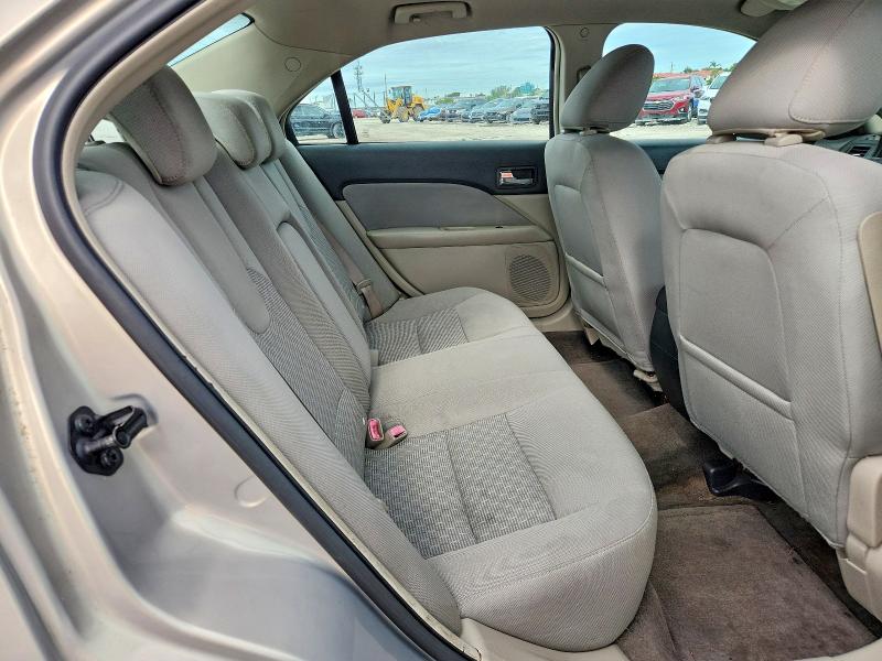 71262796 :رقم المزاد ، 3FAHP0HG2AR214320 vin ، 2010 Ford Fusion مزاد بيع