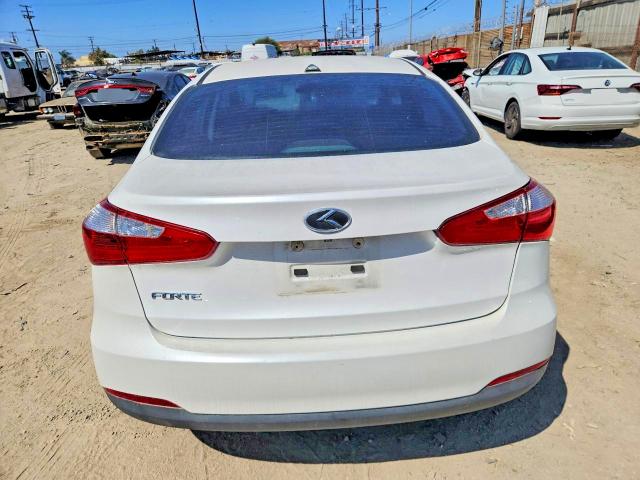 68326136 :رقم المزاد ، KNAFX4A62G5554117 vin ، 2016 Kia Forte مزاد بيع