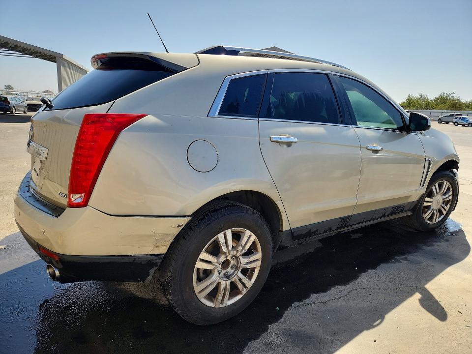 69657336 :رقم المزاد ، 3GYFNBE34FS584635 vin ، 2015 Cadillac Srx مزاد بيع