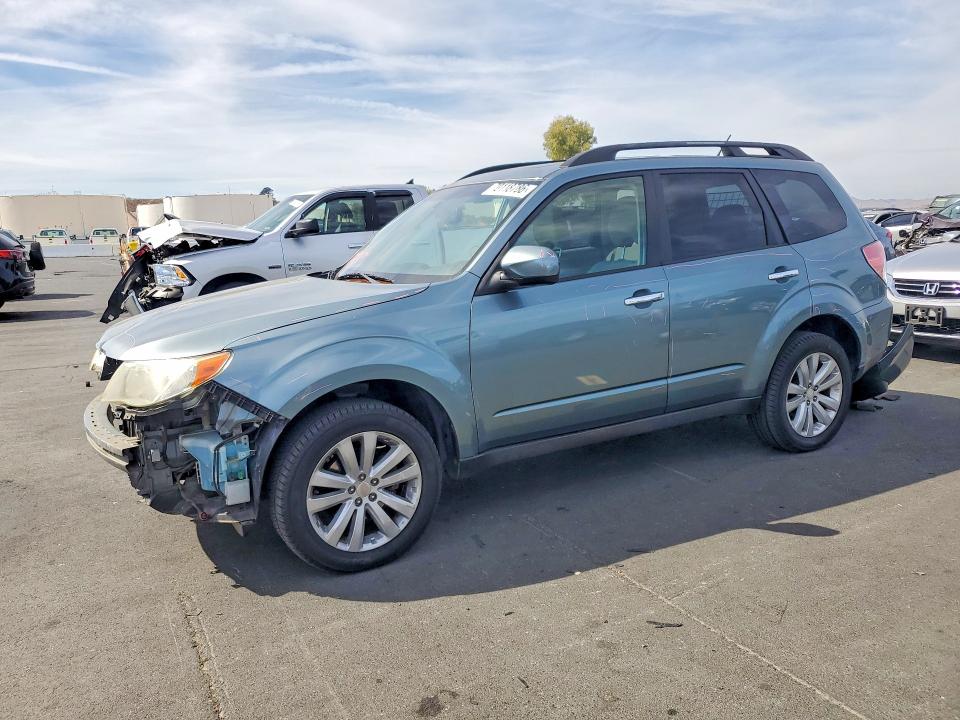 70118786 :رقم المزاد ، JF2SHAEC8CH400051 vin ، 2012 Subaru Forester مزاد بيع