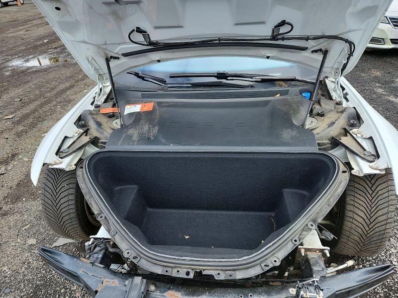 70421886 :رقم المزاد ، 5YJSA1E25GF160912 vin ، 2016 Tesla Model S مزاد بيع
