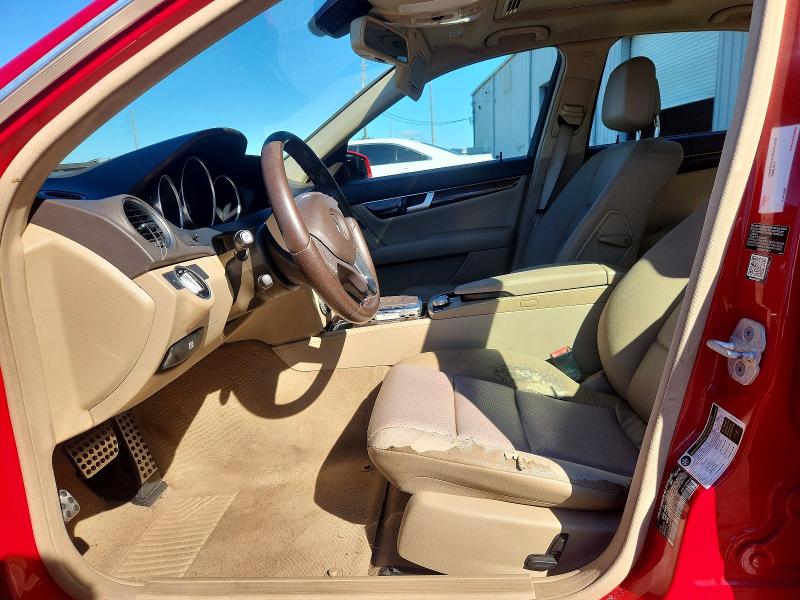 70303926 :رقم المزاد ، WDDGF4HB8EA965416 vin ، 2014 Mercedes-benz C مزاد بيع