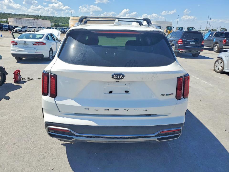 68197306 :رقم المزاد ، KNDRH4LG8M5045616         vin ، 2021 Kia Sorento مزاد بيع