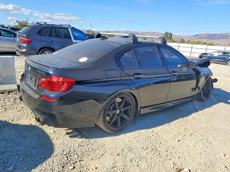 2015 Bmw M5 მანქანა იყიდება აუქციონზე, vin: WBSFV9C57FD594555, აუქციონის ნომერი: 67691336