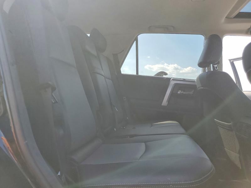 69425766 :رقم المزاد ، JTEFU5JR0N5274622 vin ، 2022 Toyota 4runner مزاد بيع